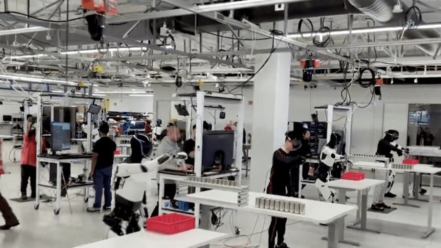 xfb-The-latest-Tesla-Optimus-model-dubbed-Gen-2-has-several-upgrades-over-the-last-iteration