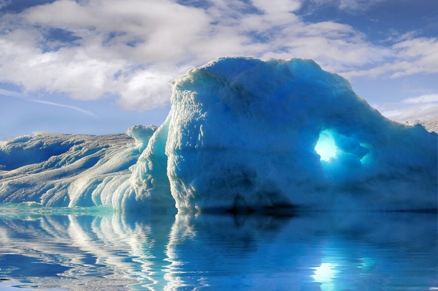 iceberg-4089866_1280