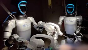 Първата в света операция с използване на телеуправлявани хуманоидни роботи е проведена от американски екип