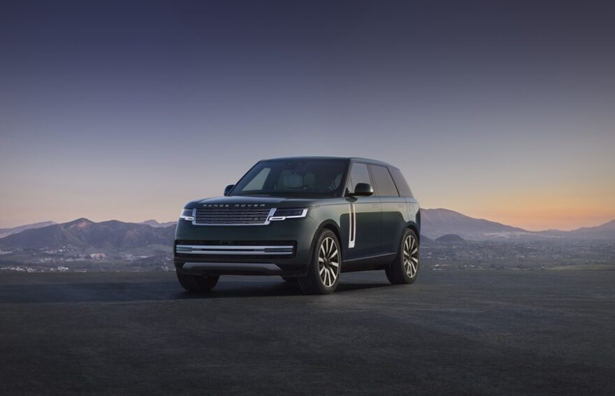 RANGE ROVER ELECTRIC FRONT 3-4 02_09_26_1